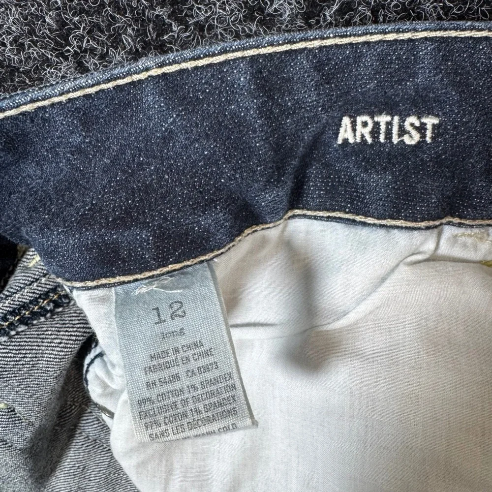 American Eagle Artist Dark Wash Raw Hem Stretch Denim Shorts Womens 12 Long